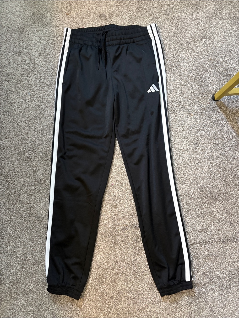 Adidas women’s pants new condition